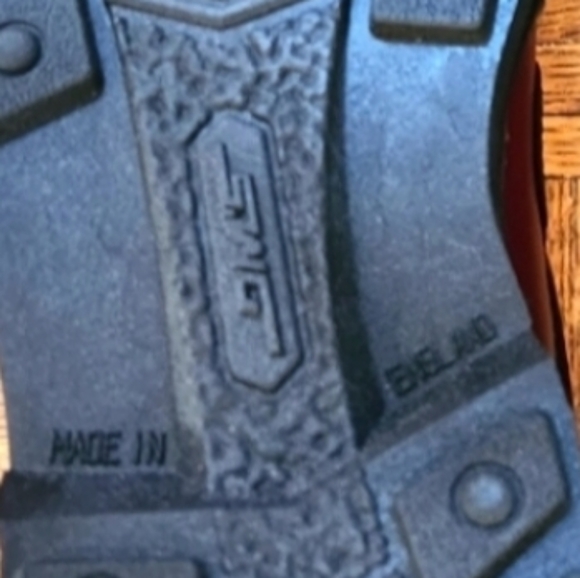 Made in England Doc Marten boot - Picture 9 of 9